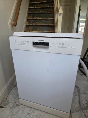 Gratis Siemens vaatwasser (mist bestekbakje)