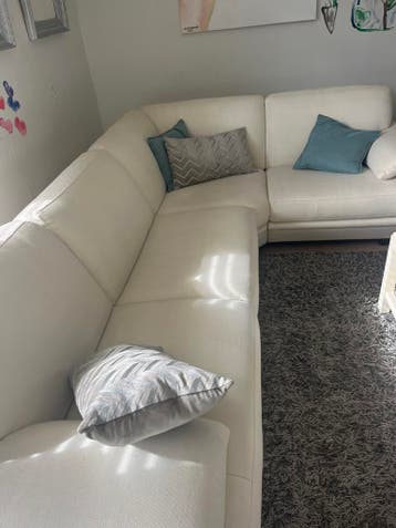 Natuzzi bank, gebruikt maar kan nog prima een ronde mee