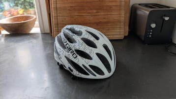 Gratis: Giro Phase maat S