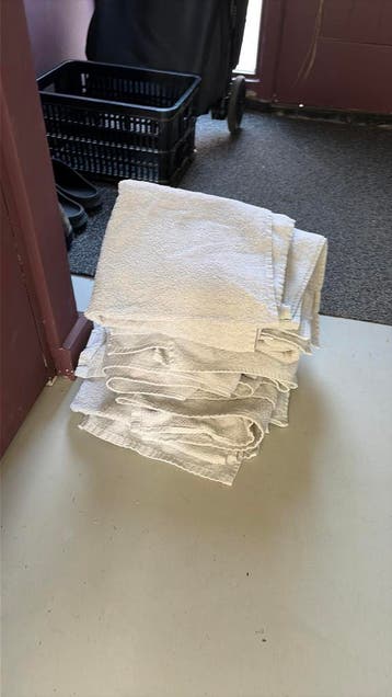 Stapel oude handdoeken