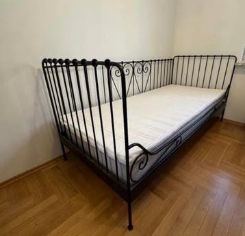 Gratis metalen bed (IKEA) – 90x200 cm – zonder matras