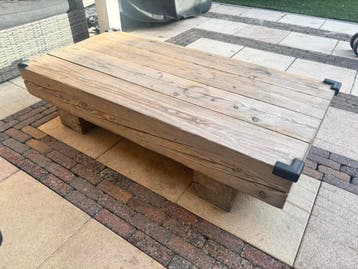 Massief houten salontafel