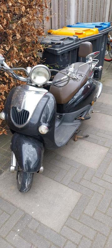 Scooter 25 km/u uit 2017