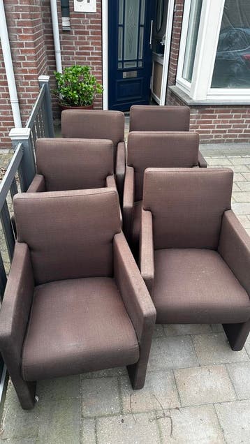 Gratis 6 stoelen