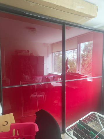 Grote kledingkast gratis