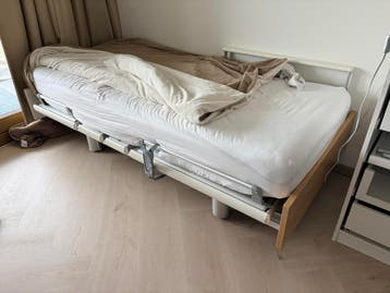 GRATIS Volker hoog-laag zorgbed - snel ophalen!