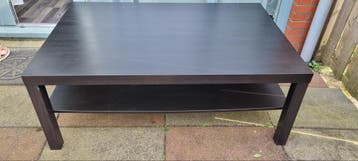 Donkere salontafel- Gratis