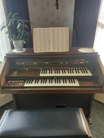 Elektronisch orgel Eminent.
