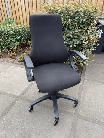 2 bureaustoelen gratis
