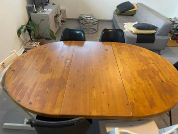 Gratis eetkamer tafel
