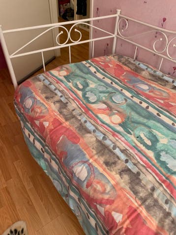 Z.g.a.n. bed met matras en topper wegens verhuizing