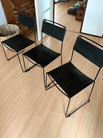 Stapelbare draadstoel met lederen zitting