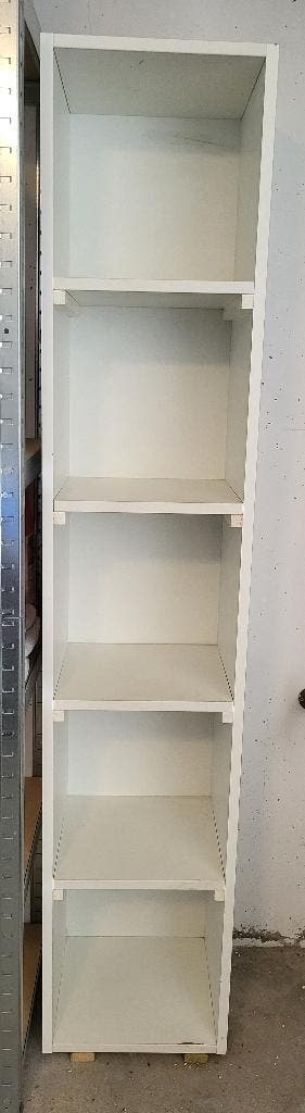 Gratis ophalen! Lange smalle houten kast met vakken. Maten;