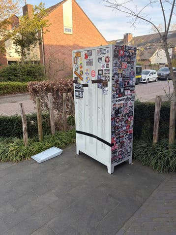 IJzeren kast gratis op te halen