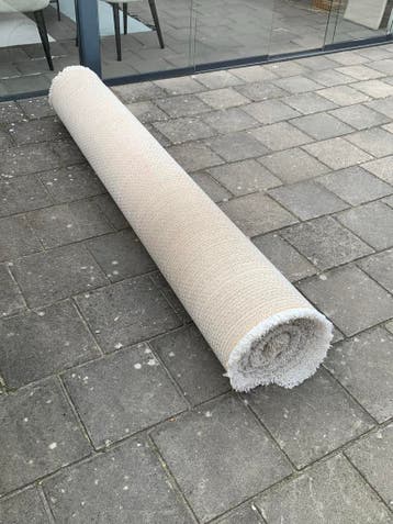 Gratis ophalen: Crèmekleurig vloerkleed, 200x300 cm.