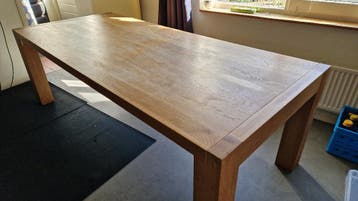 Eiken eettafel