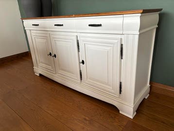 Grote wandkast met deurtjes en lades - Gratis af te halen