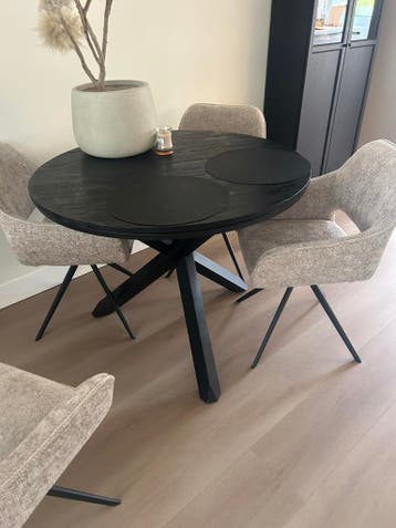 Eetkamer tafel zwart rond 100cm
