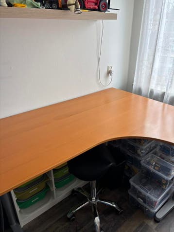 Hoekbureau van Ikea 160x120