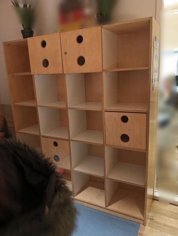 Gratis boekenkast  / vakken kast