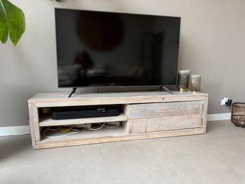 Steigerhouten tv meubel gratis
