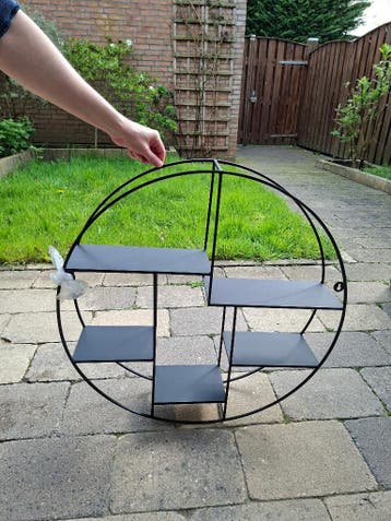 vakkenkast / wandrek rond (gratis ophalen)