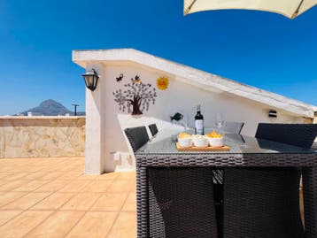 Appartement Javea Spanje met 2balkons, dakterras bij strand