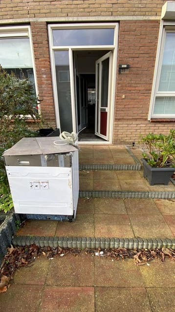 u Fornuis afvoeren wij halen hem gratis op gevraagd oudijzer