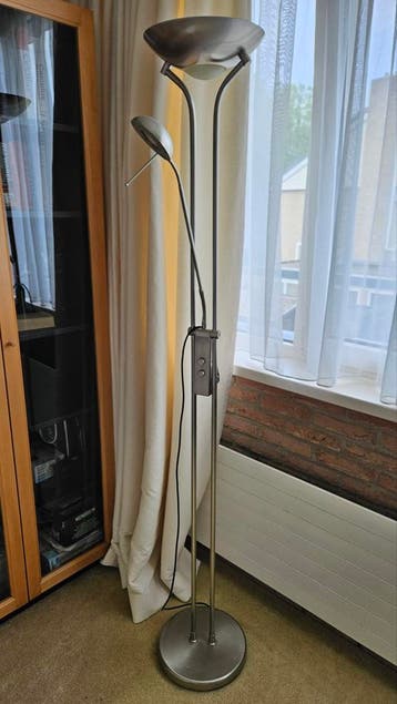 Gratis vloerlamp met leeslamp