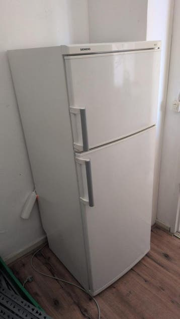 Koelkast met vriesvak - Siemens - Goede staat
