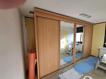 kledingkasten met schuifdeuren