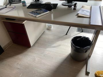 GRATIS 2 bureaus 160x80x76 met rol lade kast
