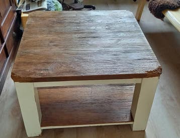 Gratis houten salontafel 70 x 70 cm