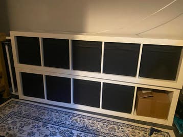 Gratis,Twee Kallax kasten Ikea, 5 vakken, inclusief 9 manden