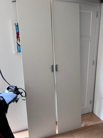 Twee IKEA pax deuren gratis af te halen