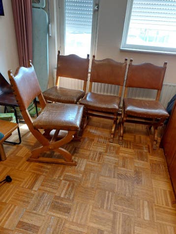 Gratis afhalen 4 eiken huiskamerstoel, merk Topform