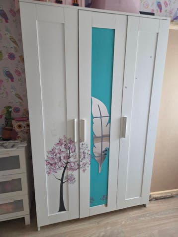 Kledingkast gratis gratis gratis!