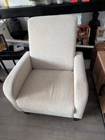 Crèmekleurige fauteuil