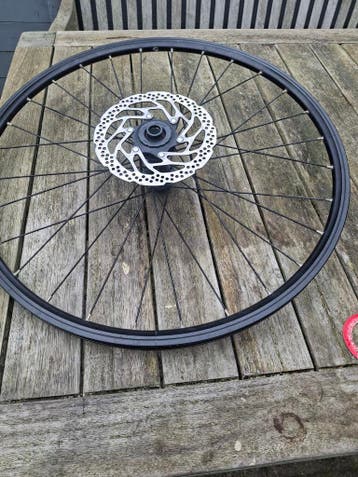 24 inch racefiets voorwiel