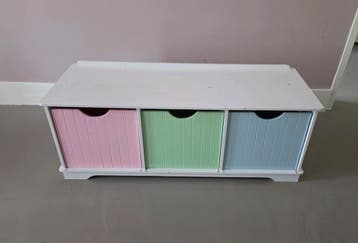 Gratis af te halen: Kastje, ladekastje voor kinderkamer