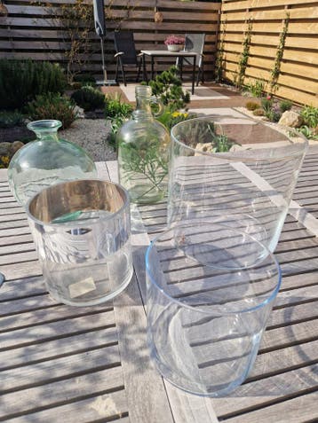Verschillende glazen vazen