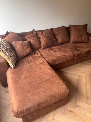Bruine hoekbank