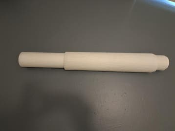 Glasweefselbehang en glasweefsellijm, beide aangebroken.