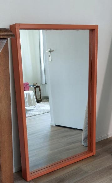 Mooie grote spiegel 110x75 cm