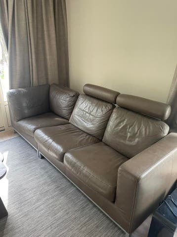 Gratis taupe kleurige leren bank van Machalke