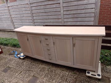 Licht eiken dressoir