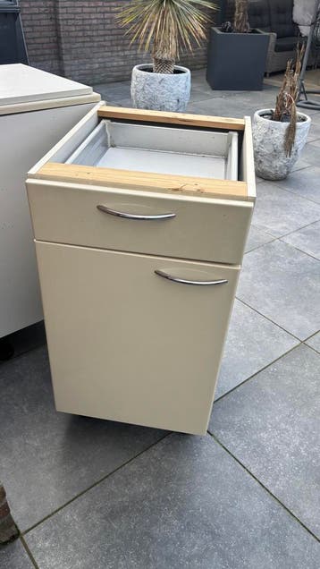 Keukenkastje met lade en deurtje - Crème