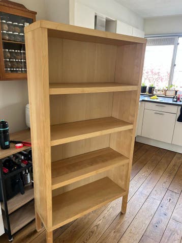 Houten boekenkast met 4 planken