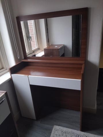 Kaptafel met spiegel