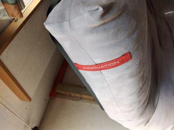 2 PERSOONS BED/ BANK  GEREINIGD  HELEMAAL GRATIS   MOET WEG!